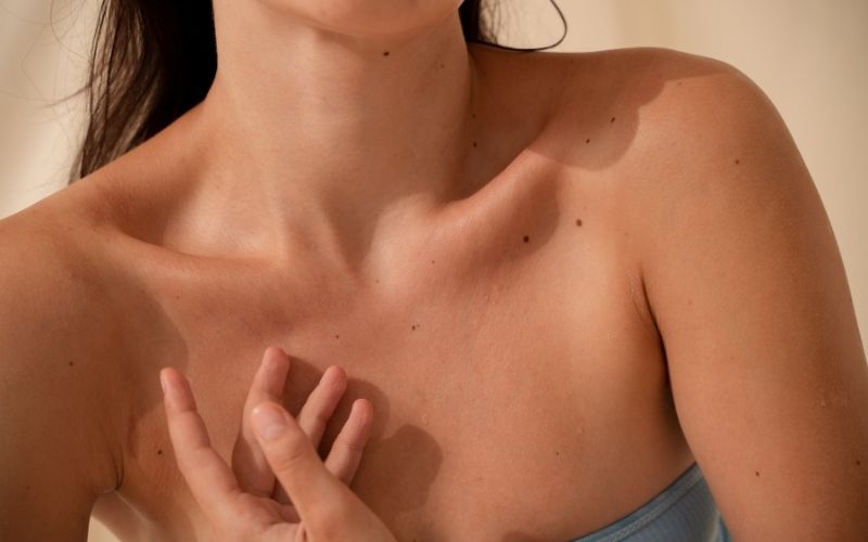 Stress & Skin: Πώς το Άγχος Επηρεάζει την Επιδερμίδα και Τι Μπορείς να Κάνεις για να Ξαναβρεί την Ισορροπία της